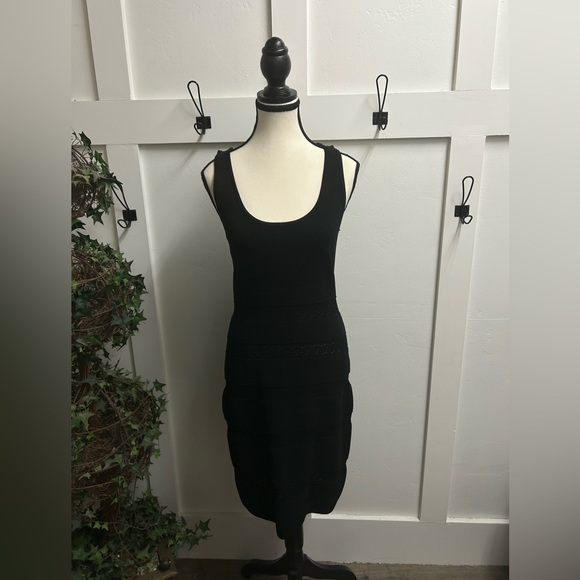 Carmen Marc Valvo Dresses & Skirts - Carmen Womens Sleeveless Marc Valvo Black Dress Size Medium